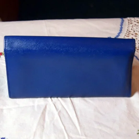 Salvatore Ferragamo Gancini Continental Wallet – Zaffiro Viola Blue - Picture 4 of 10